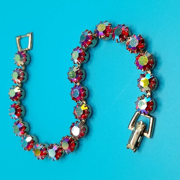 Vintage Red Rhinestone Bracelet, Aurora Borealis, 1950s Vintage Jewelry, 7 Inch - Picture 10 of 10